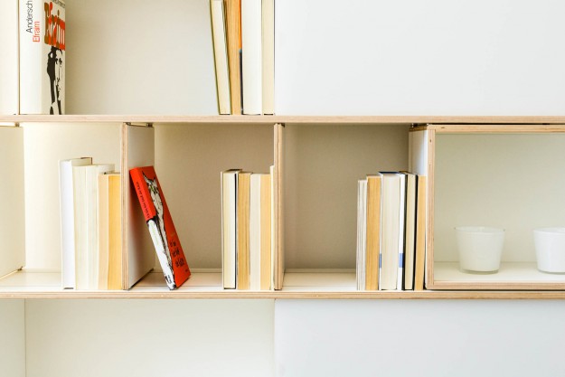 Lausanne Süd Regal Xilobis